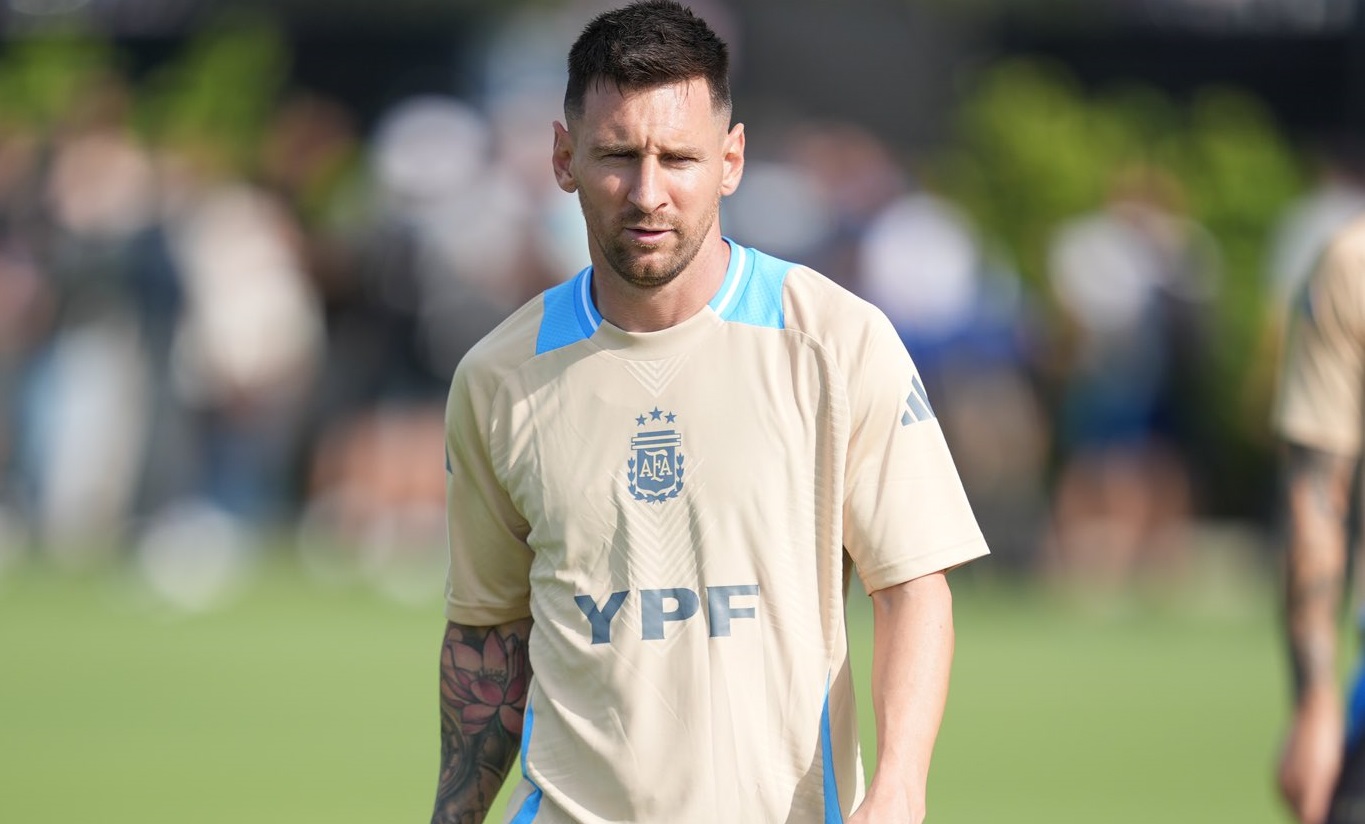Lionel Messi Terpaksa Tolak Undangan Main di Olimpiade Paris