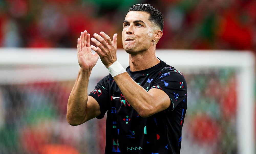 Tangis Cristiano Ronaldo Usai Gagal Penalti, Roberto Martinez Beri Motivasi